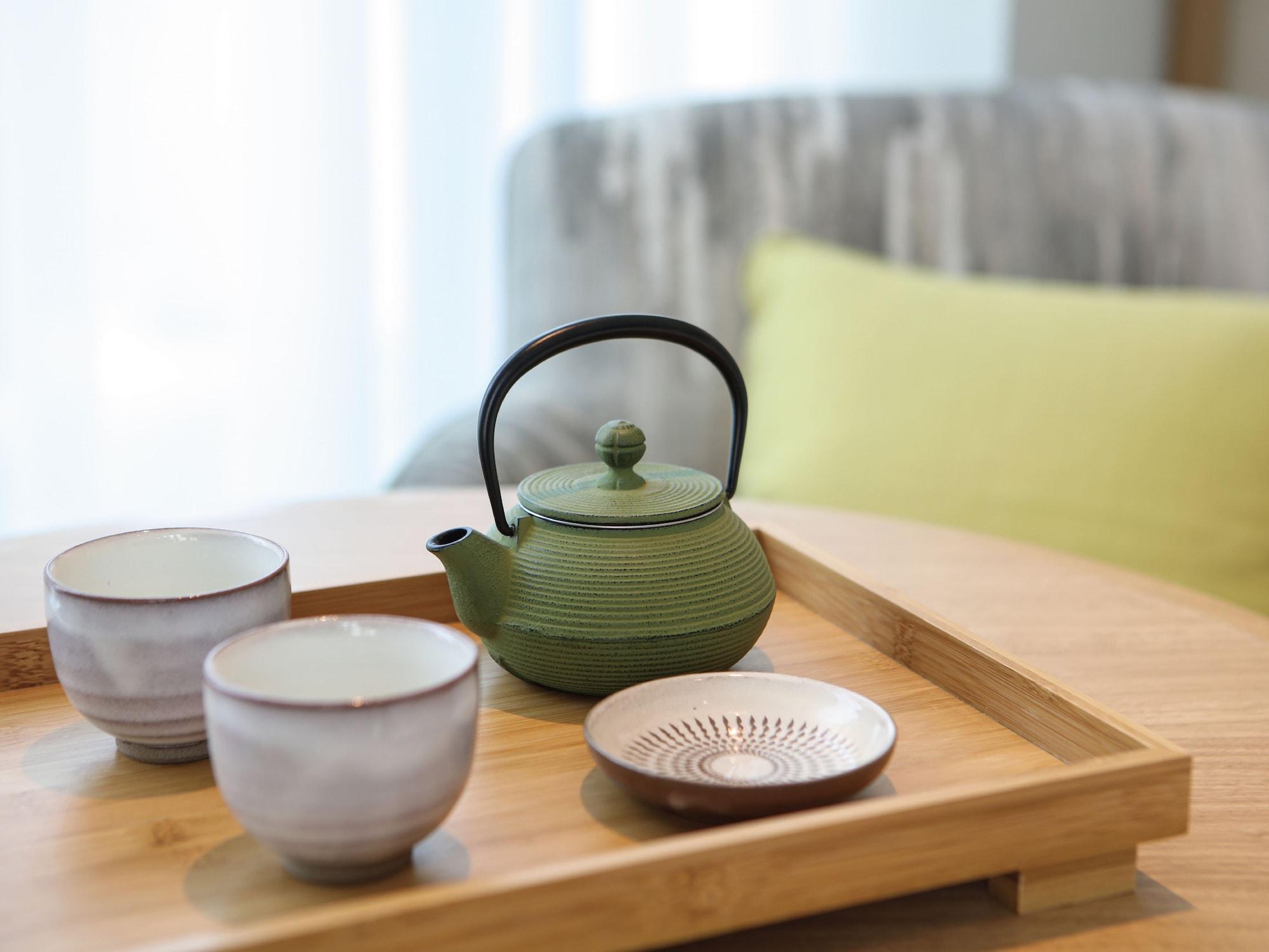 Miyako Hotel Hakata Fukuoka  Exteriör bild A Japanese tea set