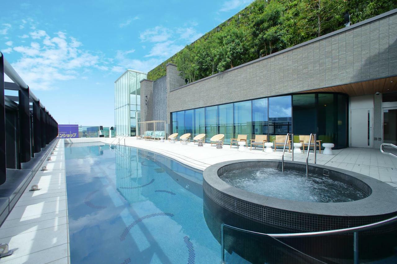 Miyako Hotel Hakata Fukuoka  Exteriör bild The rooftop pool at The Standard East Village