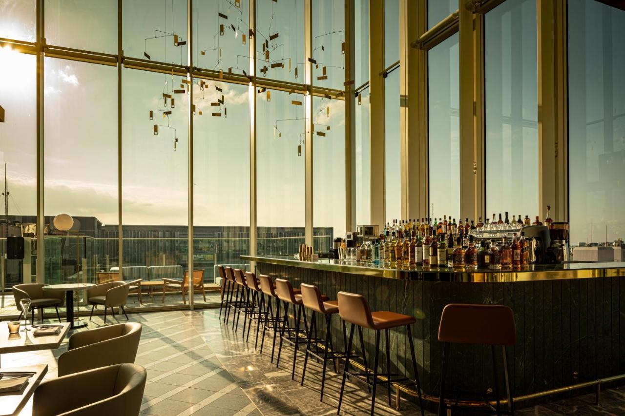 Miyako Hotel Hakata Fukuoka  Exteriör bild The bar at the 12th floor